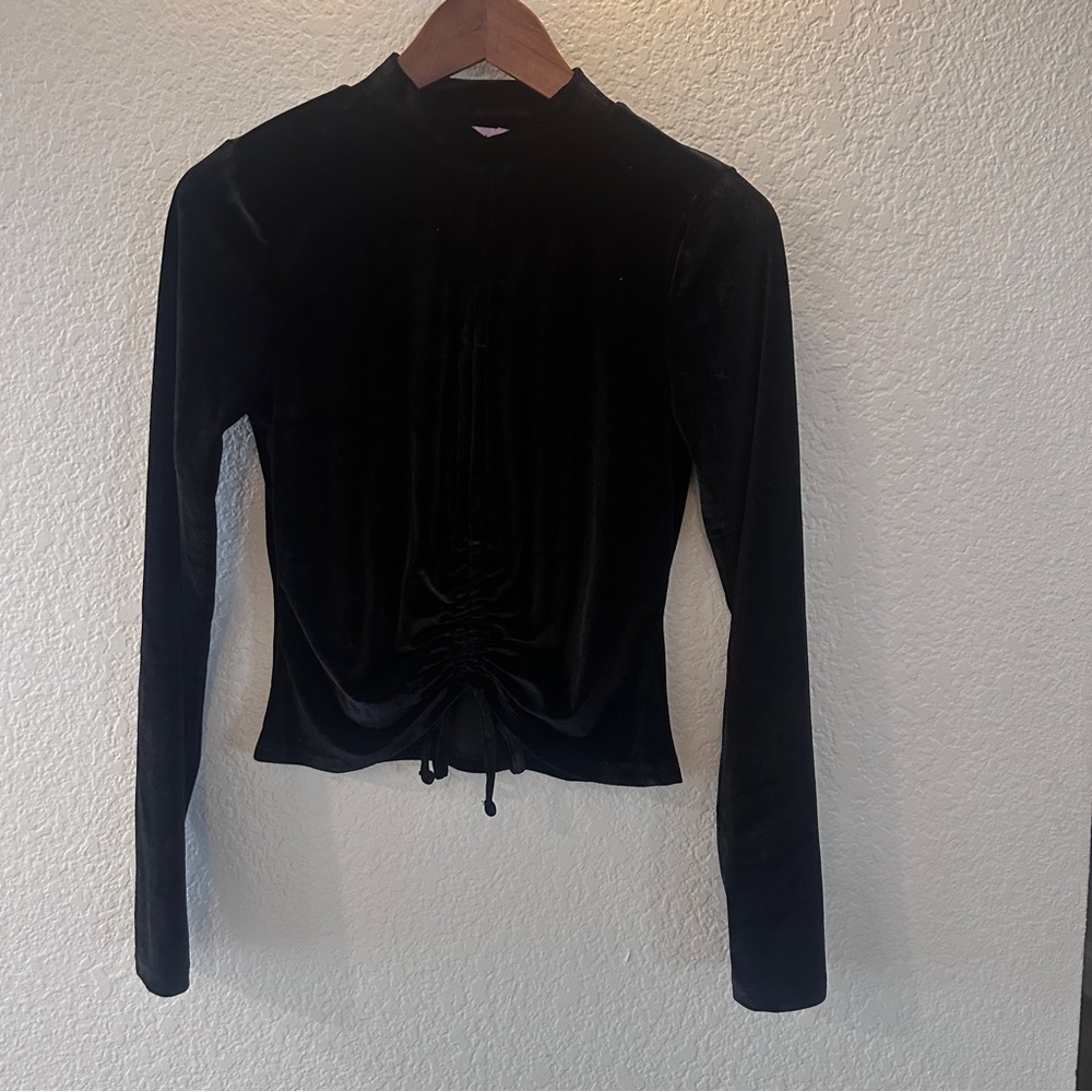 Chase Fame Black Velvet Long Sleeve Ruched Drawstring Top Size M Soft & Stylish